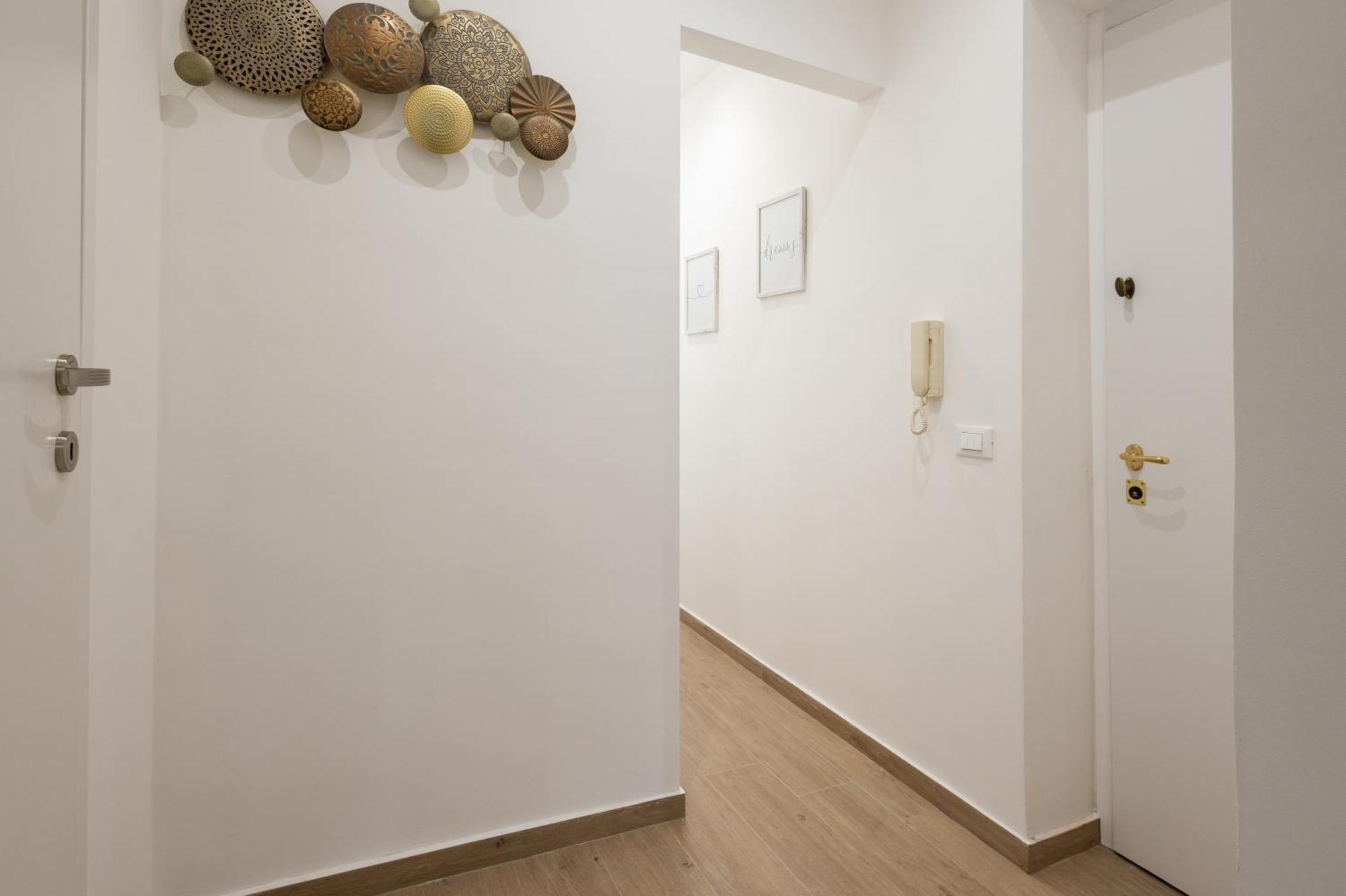 Ludo Holiday House - Charming Con Patio A Due Passi Dalla Cattedrale パレルモ エクステリア 写真