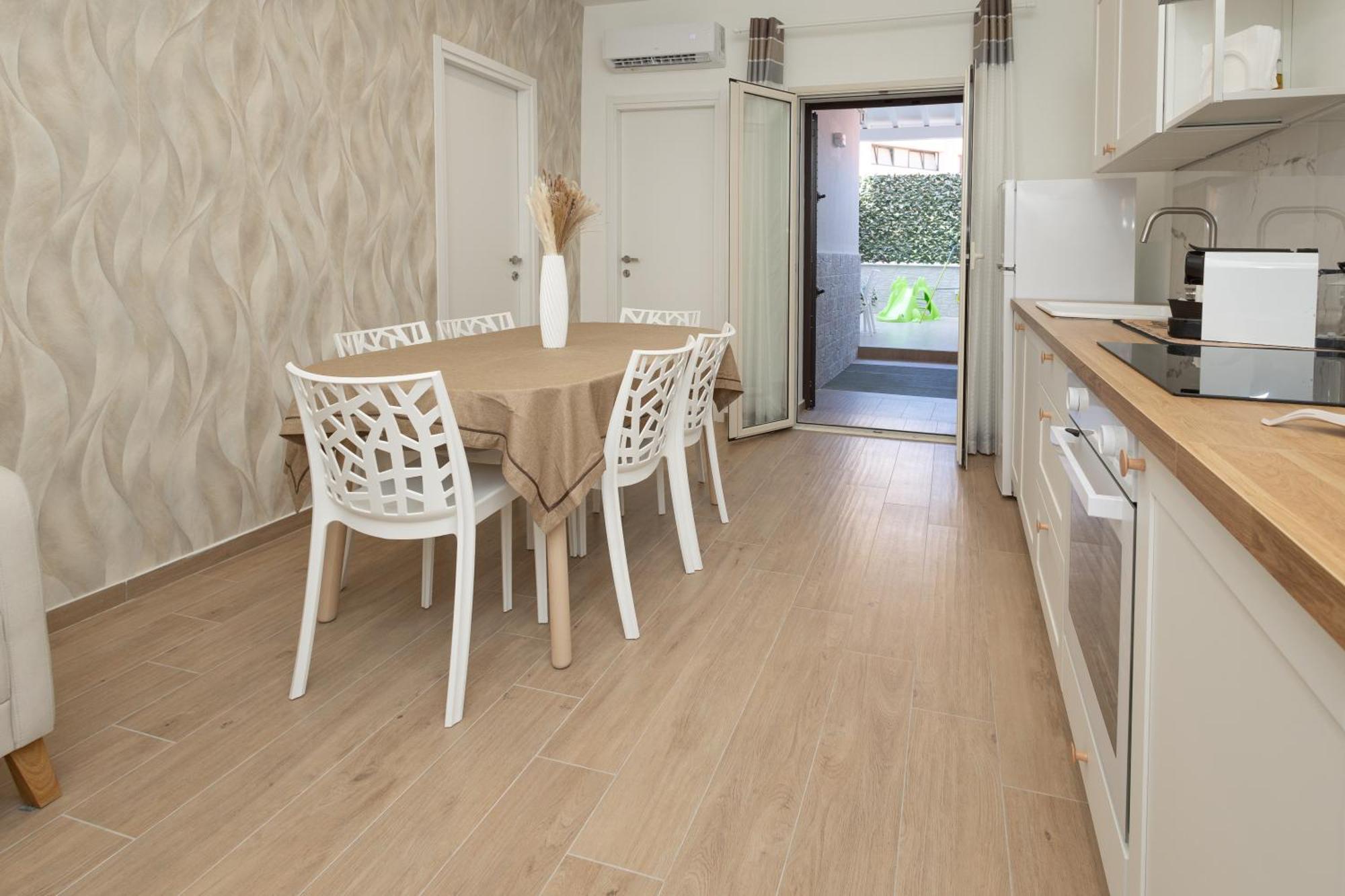 Ludo Holiday House - Charming Con Patio A Due Passi Dalla Cattedrale パレルモ エクステリア 写真